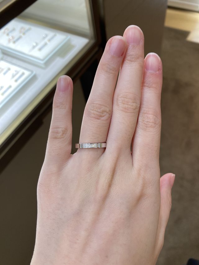 マイヨンパンテールのゴールドリングです。