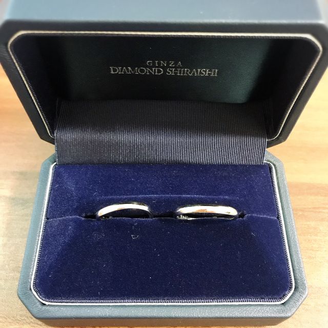 ケースに入れた状態のペアリングです。