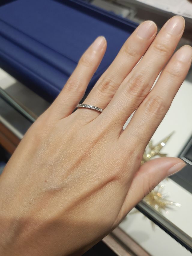 接客が本当に丁寧で、お気に入りの1本に出会う事が出来ました。