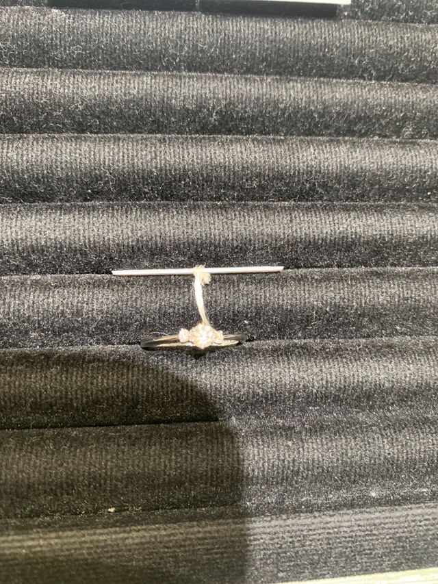 メレの婚約指輪