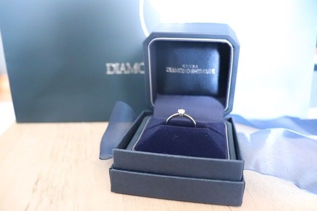 購入した婚約指輪です