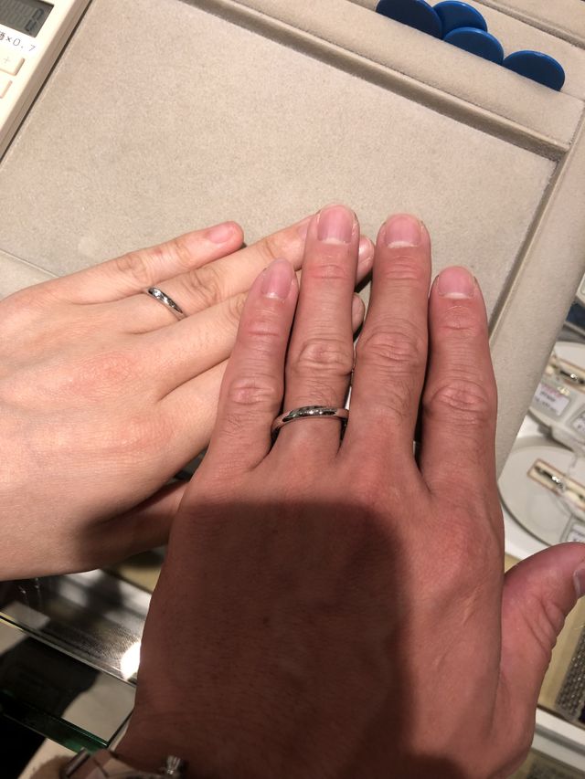 ウェーブタイプの指輪です。