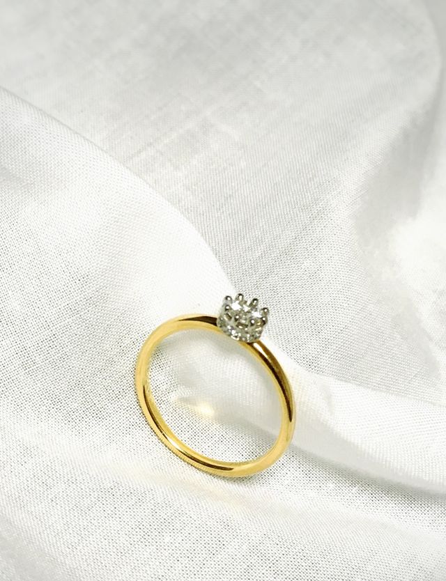 王冠のようなモチーフがお気に入り