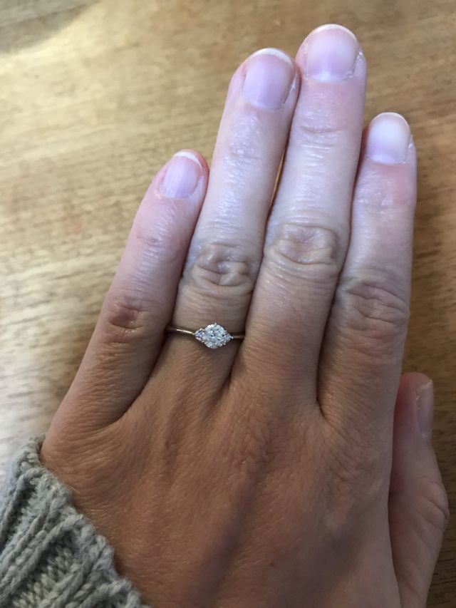 ダイヤモンドの大きさ0.4カラットにしてよかったです