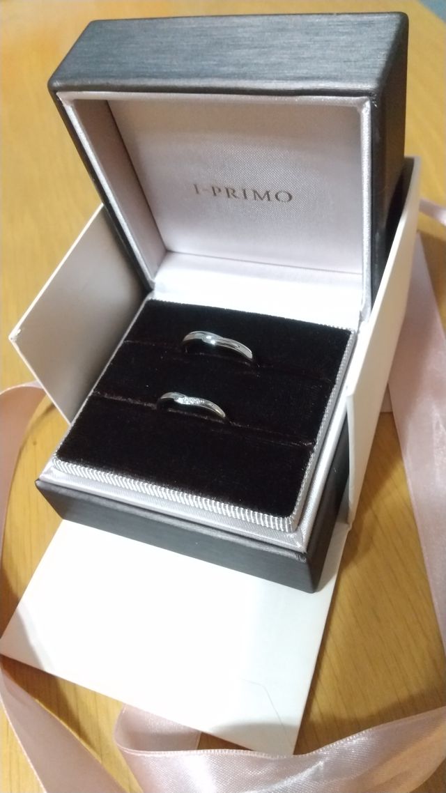 指が綺麗に見えるということでUの形、こちらにしました