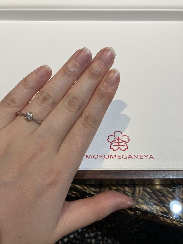 婚約指輪です。