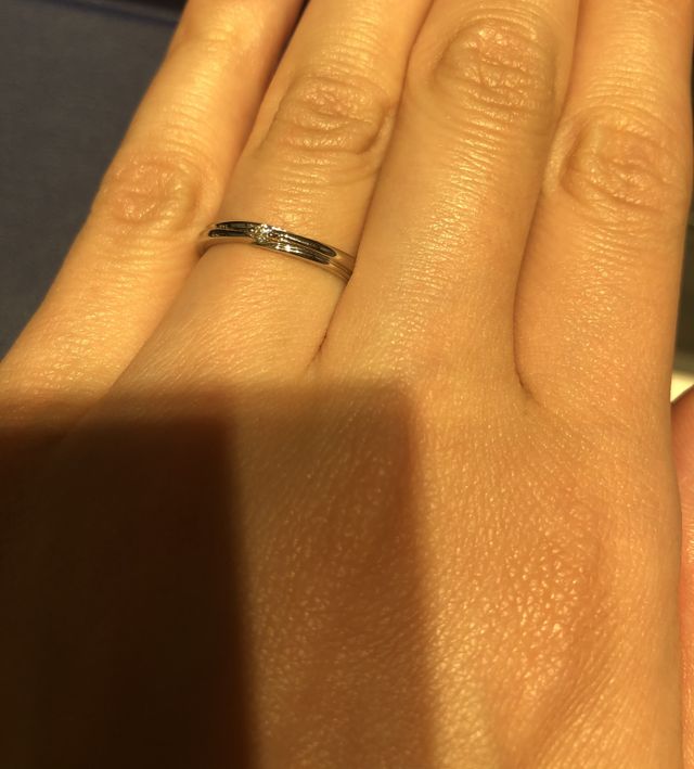 石が中に埋め込まれているタイプ