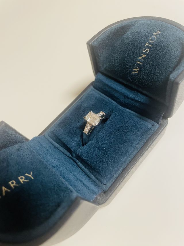 【ハリーウィンストン：エメラルドカット、トリストリング】