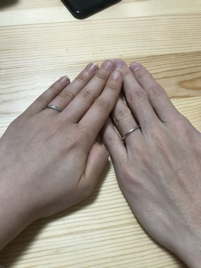 メンズはマット加工になってます。