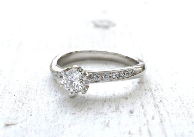 綺麗なカーブを描いたリングを希望しました。