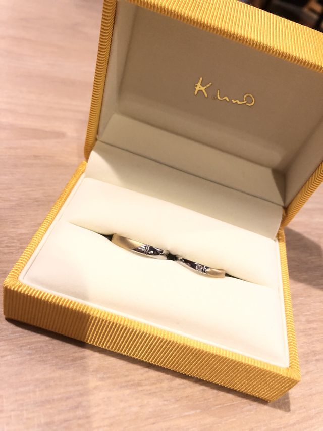 プラチナとK10をハーフで作りました。
オーダーメイドです。