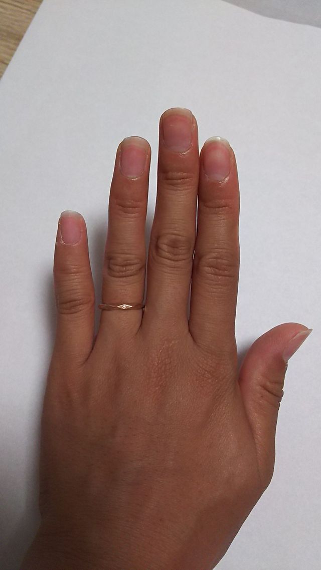 離して見るとダイヤはあまり分かりません