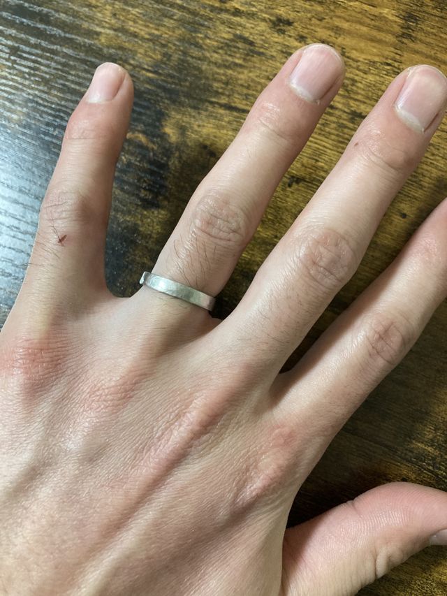 土目デザインの結婚指輪