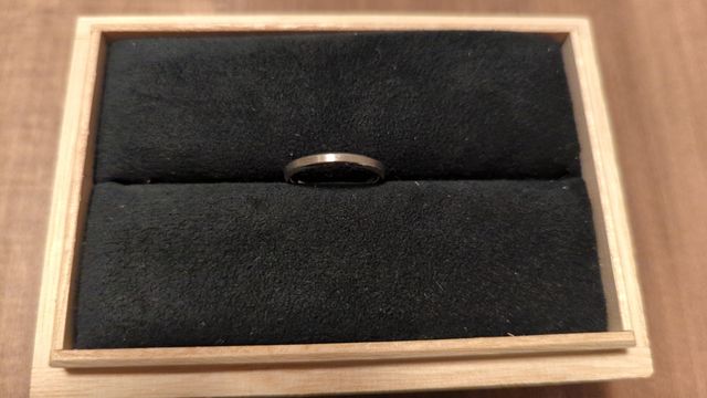 和の雰囲気を残しつつシンプルな指輪です。