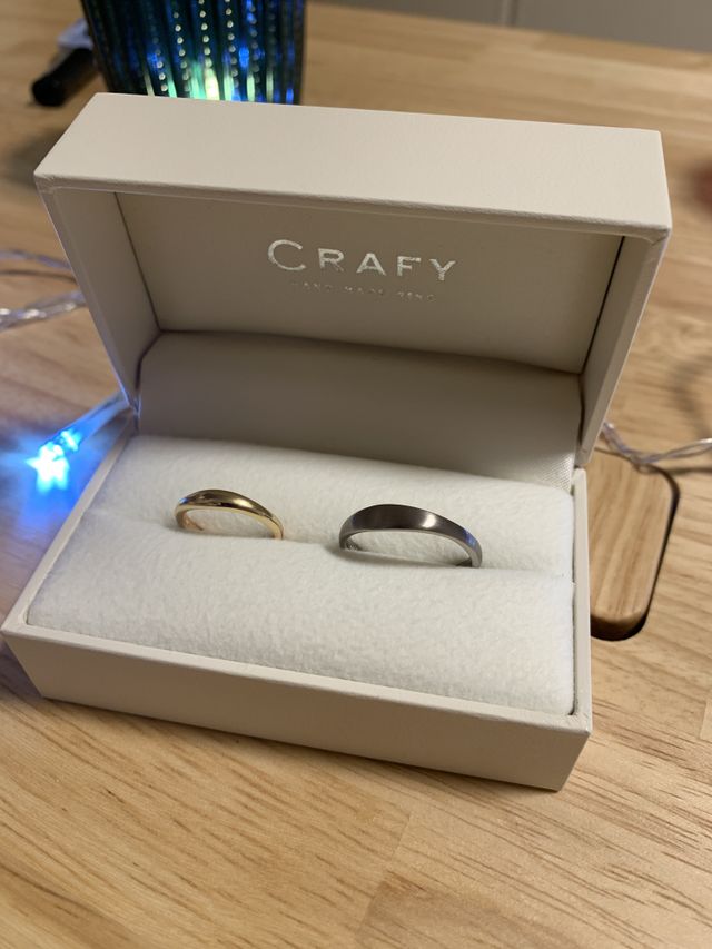 左がレッドゴールド
右がブラックゴールド