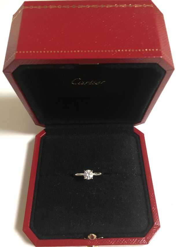 レッドボックスに入っています。