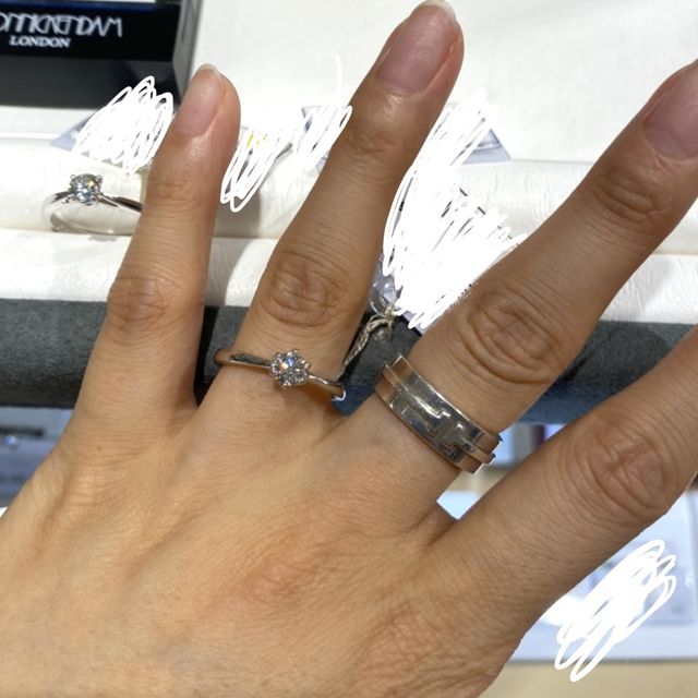 ソリティアの0.3ctくらいのものです