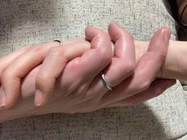 シンプル&細身なデザインなので違和感無く着用できます。