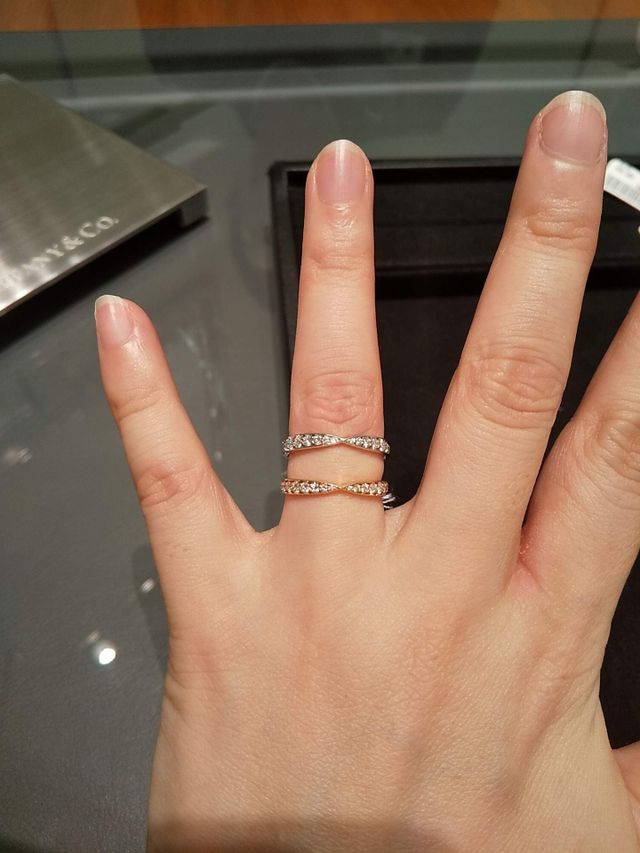 ゴールドとプラチナの試着