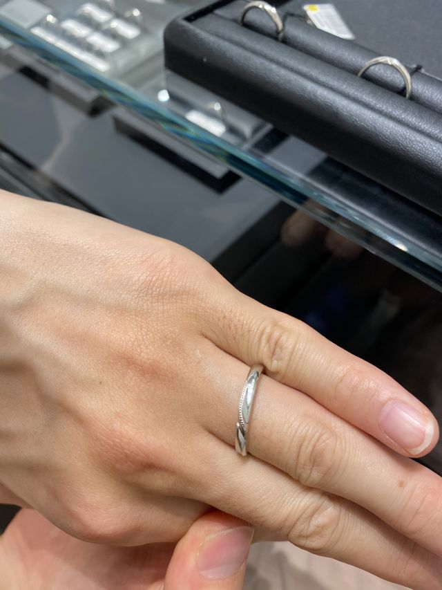 デザイン性のあるメンズリング