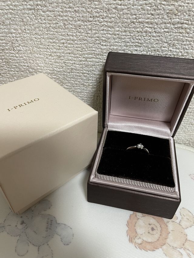 シンプルで宝石も気にならないので、普段から付けてます。