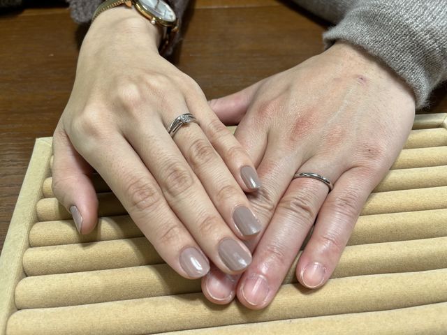 エンゲージリングとマリッジリングの試着