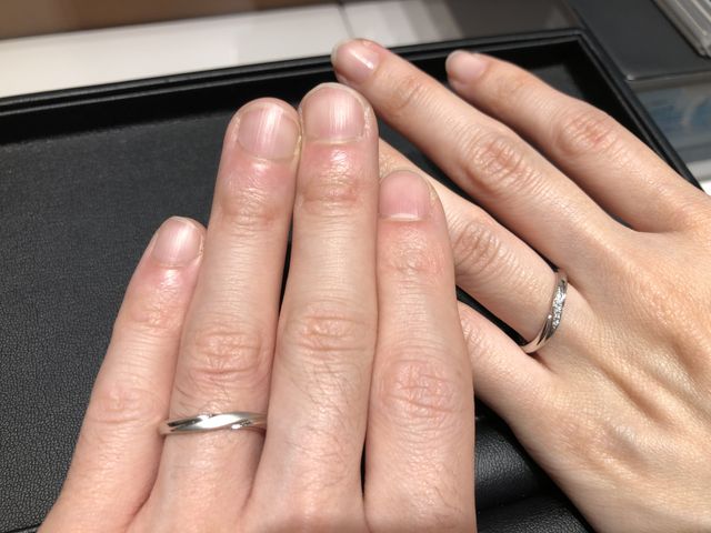 ウェーブダイヤモンドリング
艶消しリング