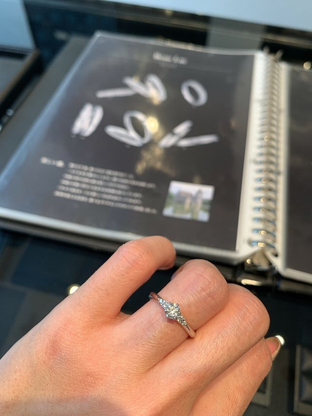 気になってる指輪のパターンを説明したらチョイスして下さった♡