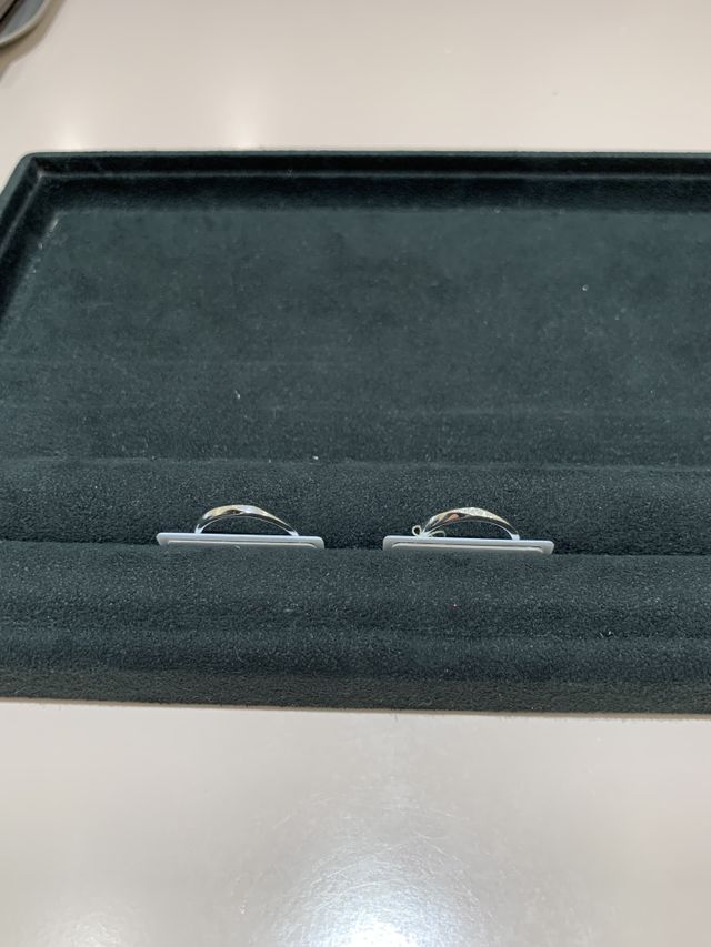 ストレートですが、ウェーブっぽくも見える形です。