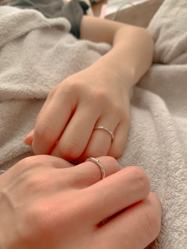 購入当日、2人でつけたはじめての写真