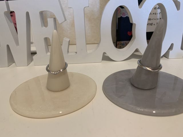 玄関にこの様な形で置いています。