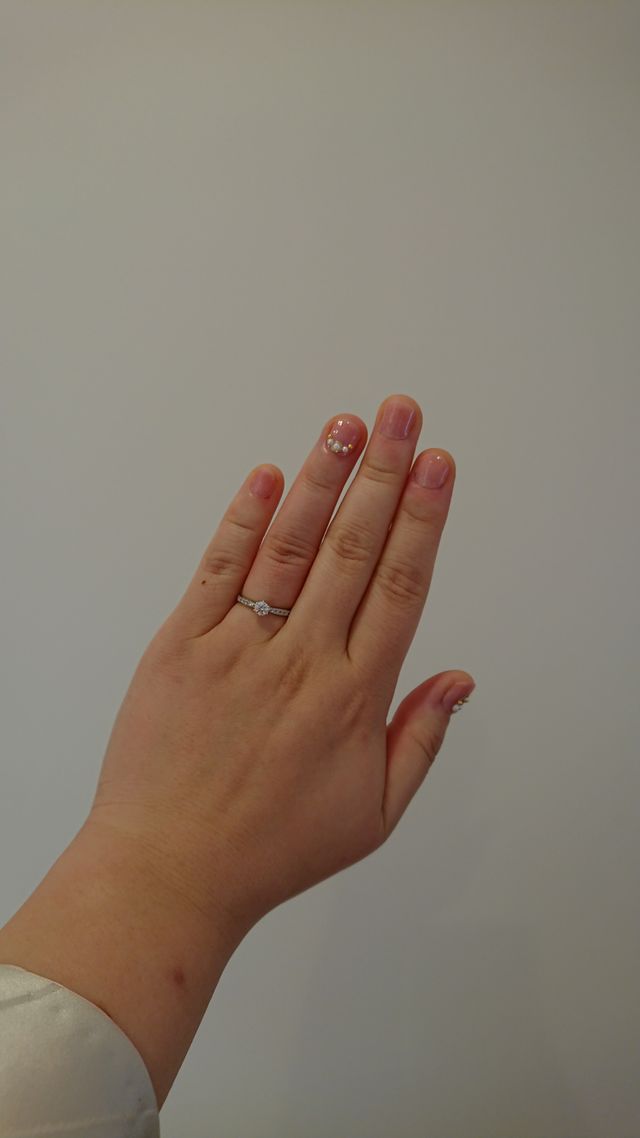 指輪の名前も見た目もとても可愛くてお気に入りです!!