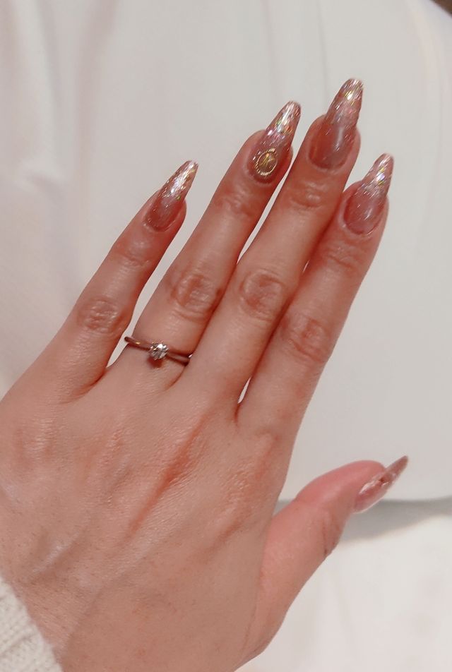 かなり大きくて指が長くて関節が太めな私でこんな感じです！！