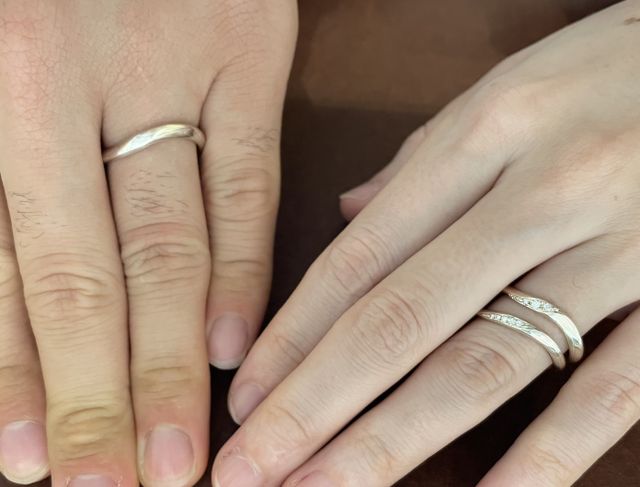 ウェーブがステキな指輪でした。