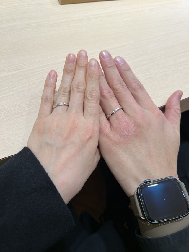 つけ心地が良くて指が綺麗に見えると思います。