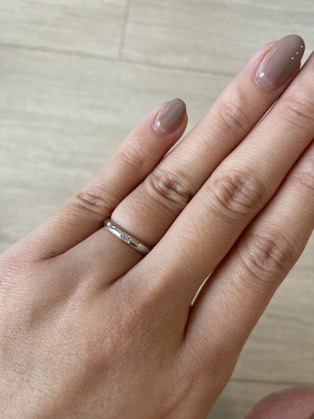 ベースプラチナ、両サイドミルピンクゴールド