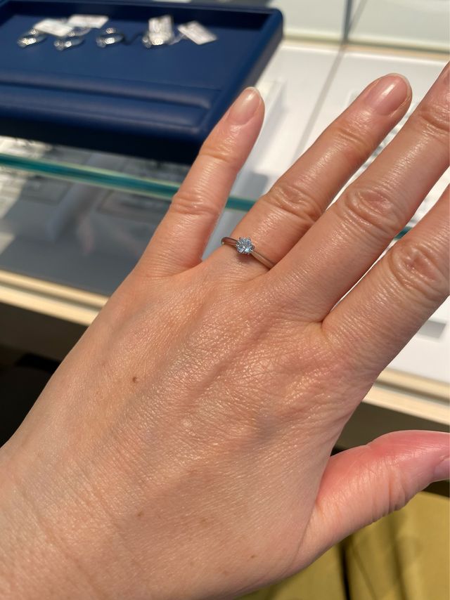 ソリティアの婚約指輪です