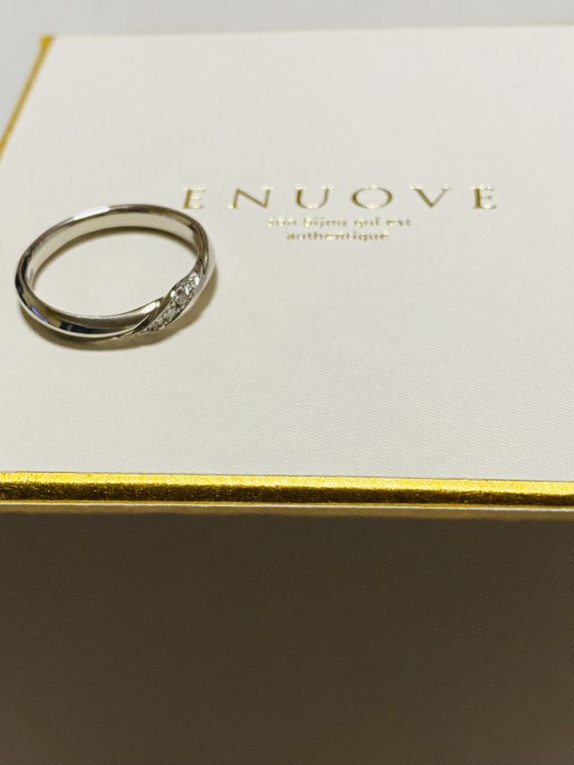 ちょっと太めのS字の指輪