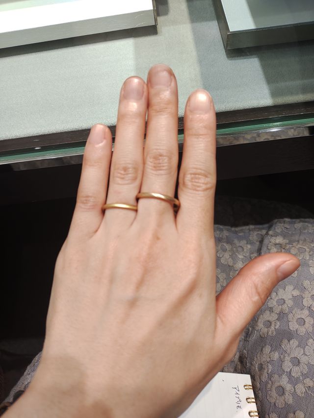ゴールドの指輪