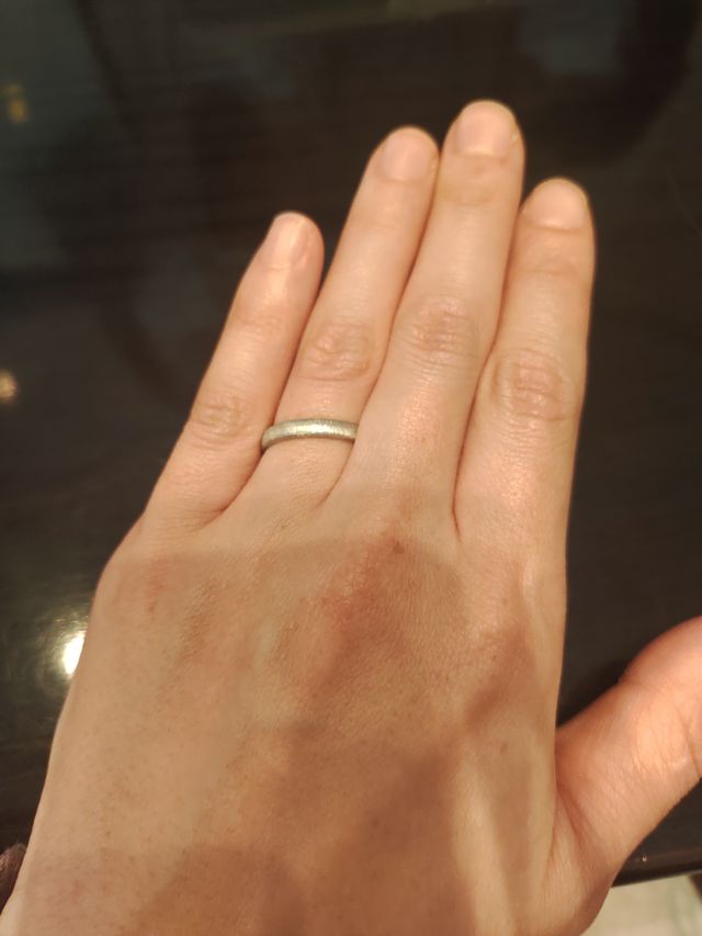 マット加工の指輪