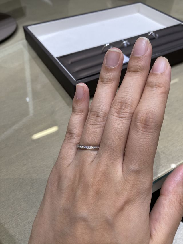 プシュケーというデザインを試着させて貰いました。