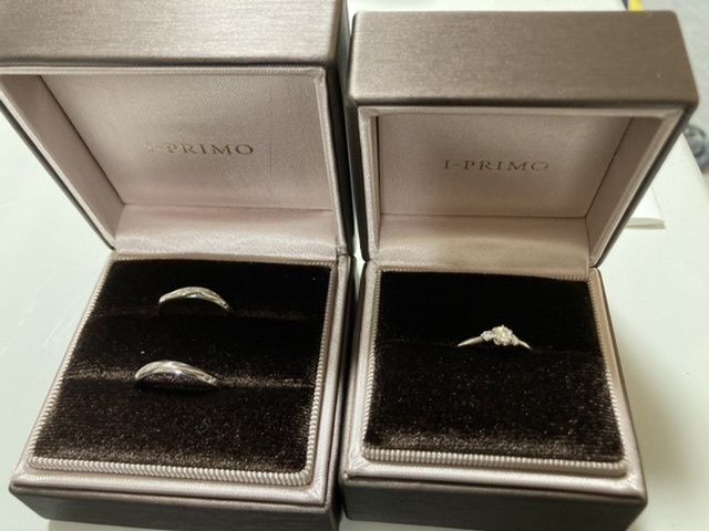 結婚指輪と婚約指輪のセットで購入しました。