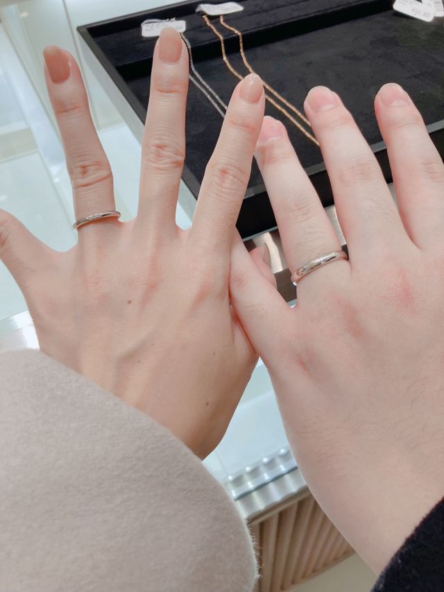 ストレートタイプの指輪です。