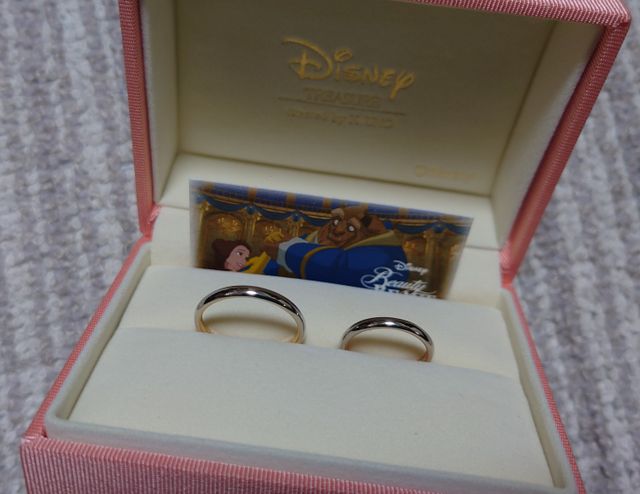 美女と野獣の指輪です。
