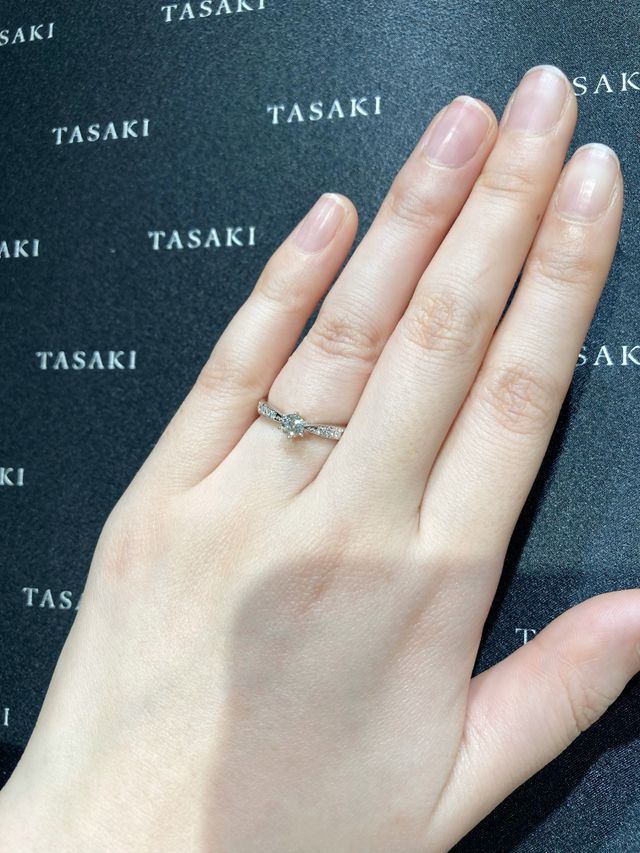 ピアチェーレ ソリティア パヴェ リング