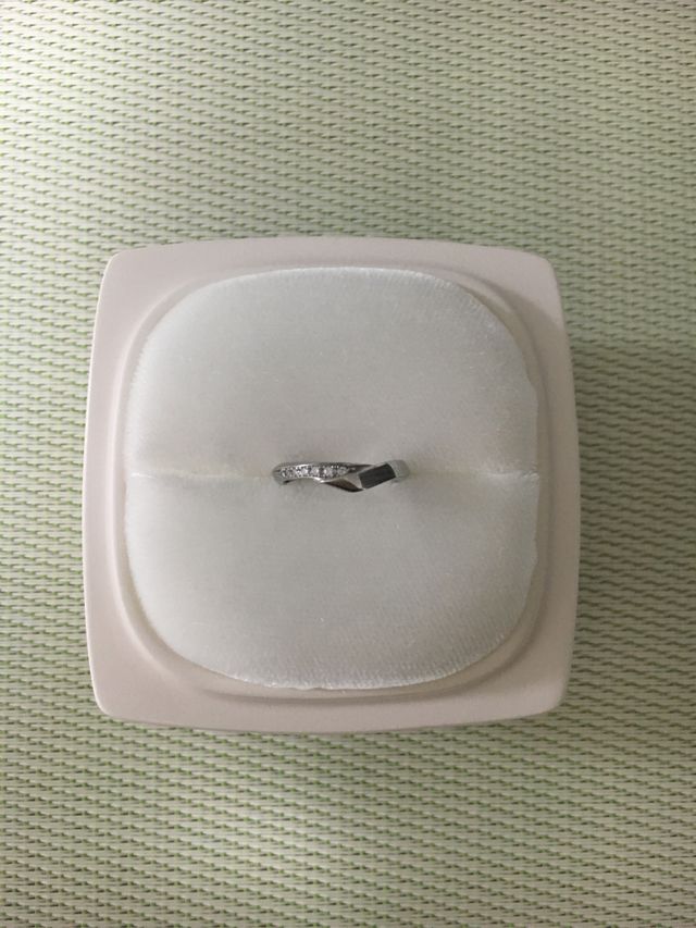 「単衣」という結婚指輪です。