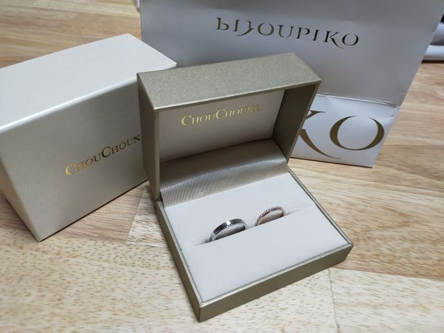 指輪のボックスに入った指輪