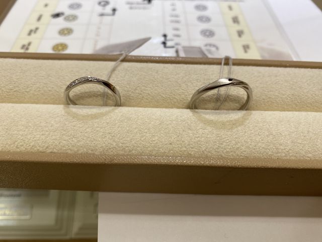 左が妻ので右が私のです