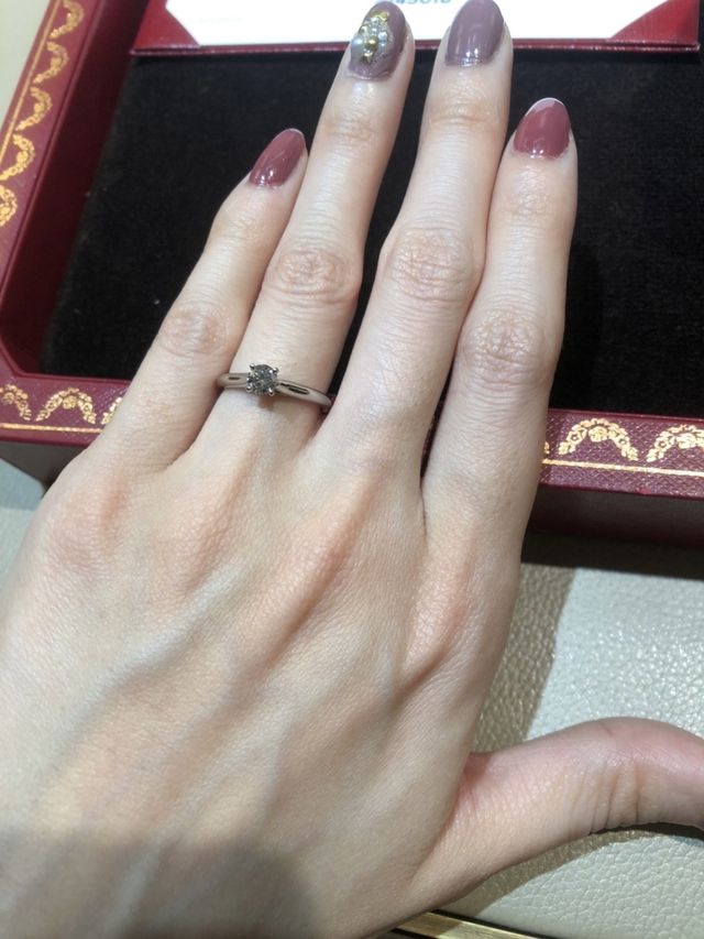 どの角度から見てもキラキラと輝きます。