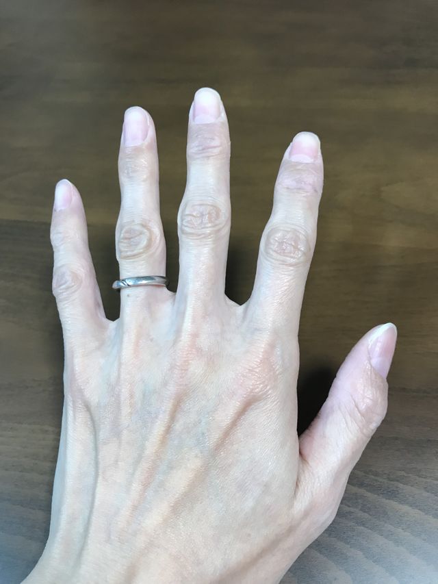 結(ゆい)というブランドの男性用の結婚指輪です。